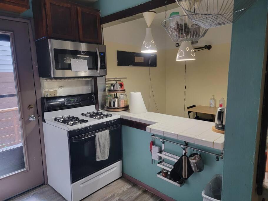 Rock Pad For Yale, Visitors, Nurses, Staff Apartment Ню Хейвън Екстериор снимка